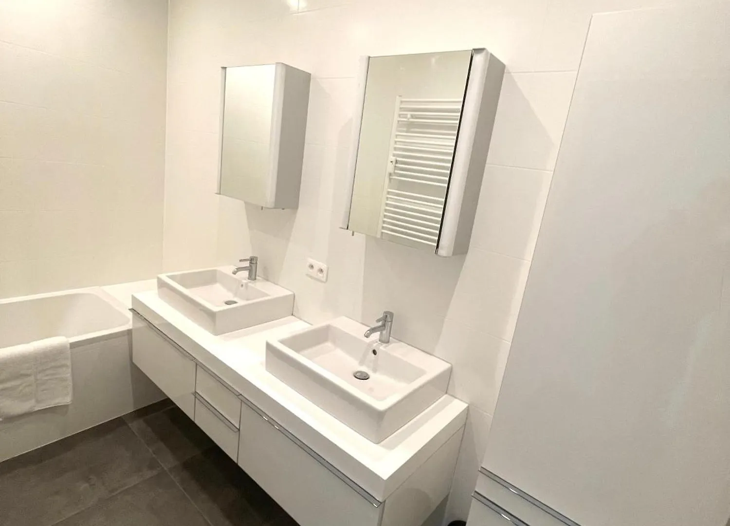Apartment Prachtig Gerenoveerd Appartement Ostend Belgium